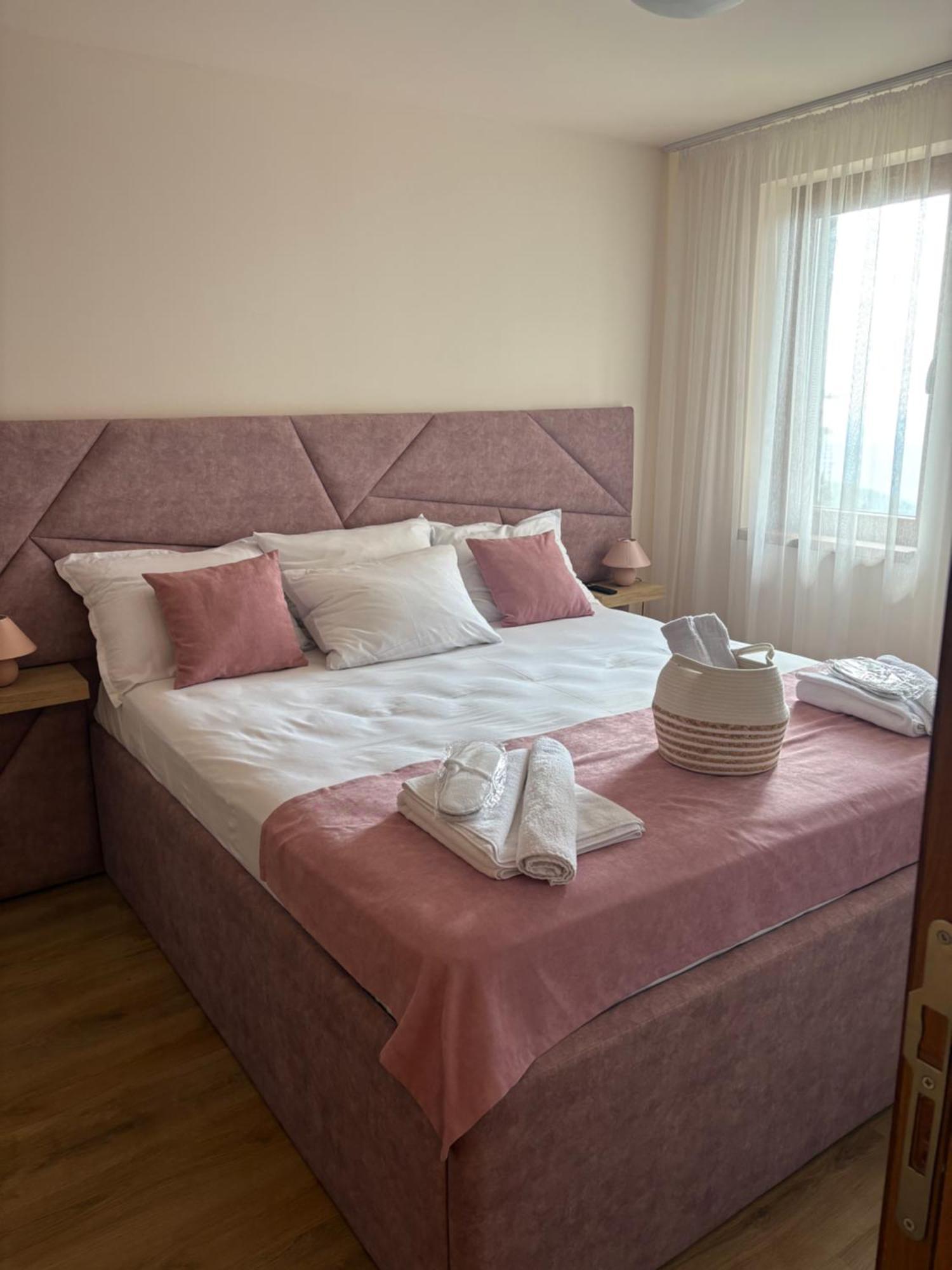Grand Resort Luxury Apartment Pamporovo Exterior photo